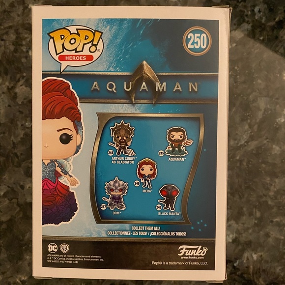 Mera-Gown-Aquaman-GS Excl.- #250 - Picture 3 of 6